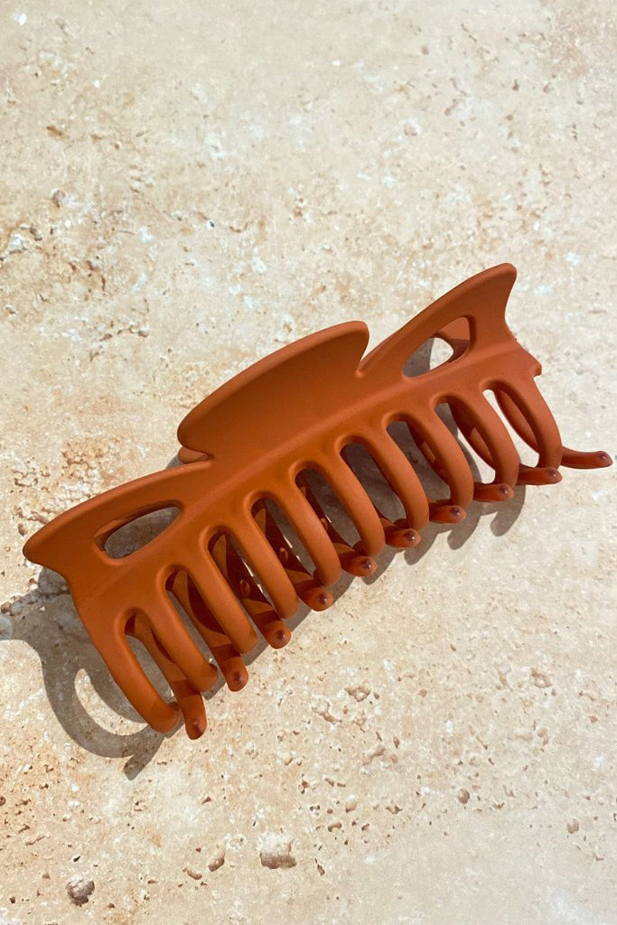 Milena Large Claw Clip | Rust